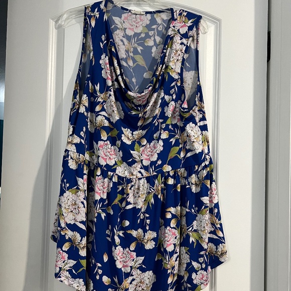 Be stage Tops - Blue and pink sleeveless floral tank